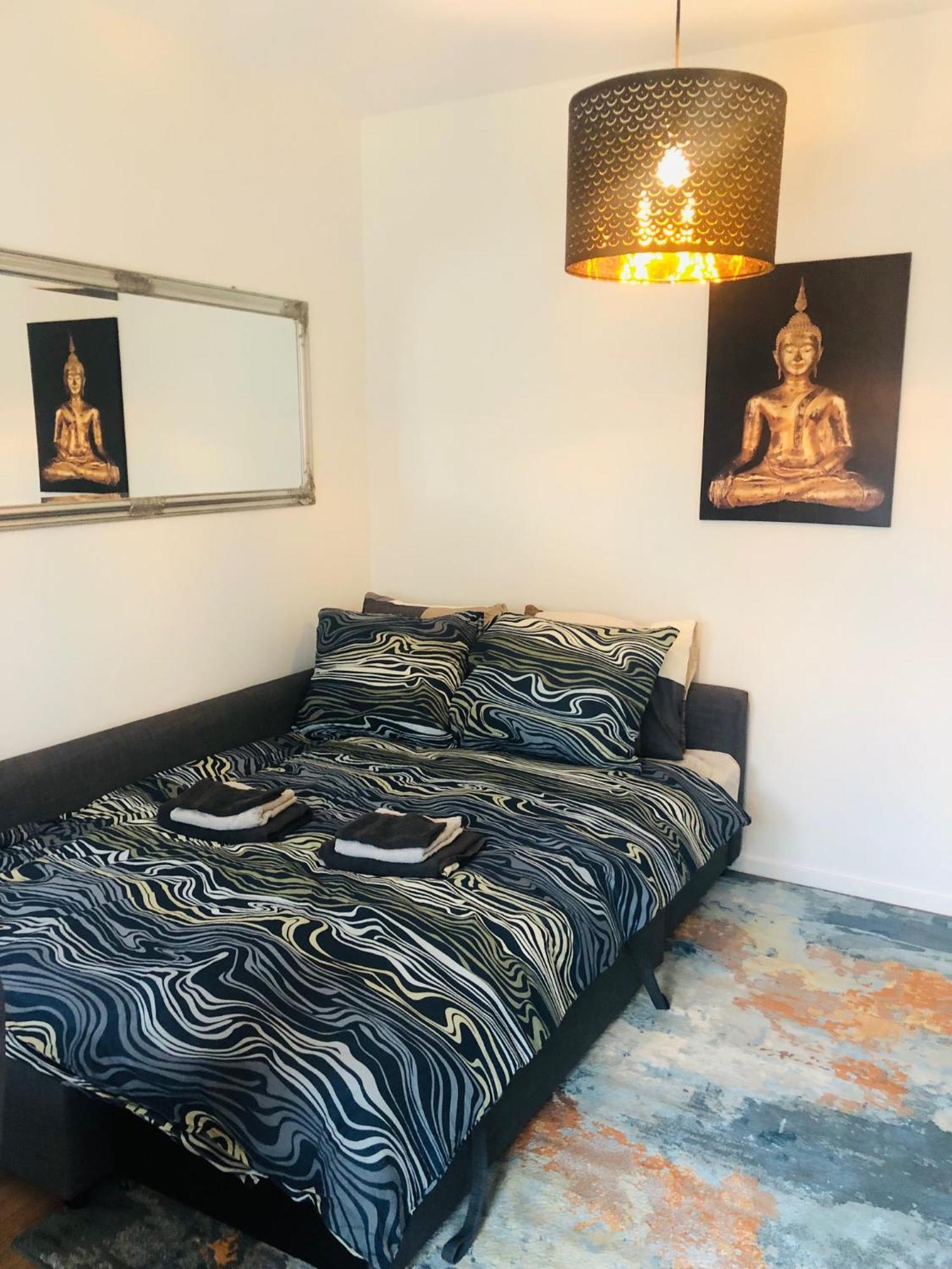 City Zen Apartment Enschede !Free Private Parking Экстерьер фото