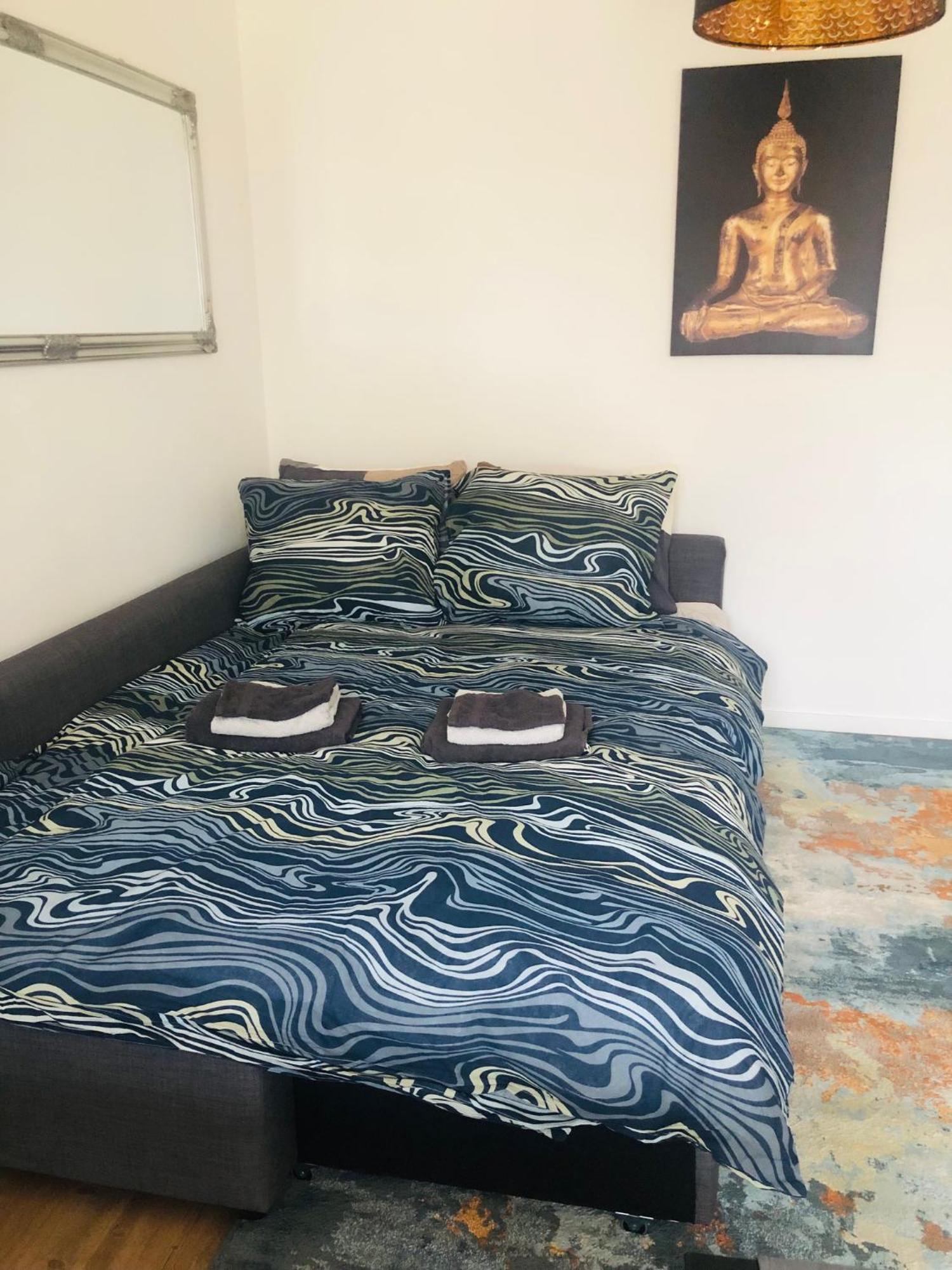City Zen Apartment Enschede !Free Private Parking Экстерьер фото