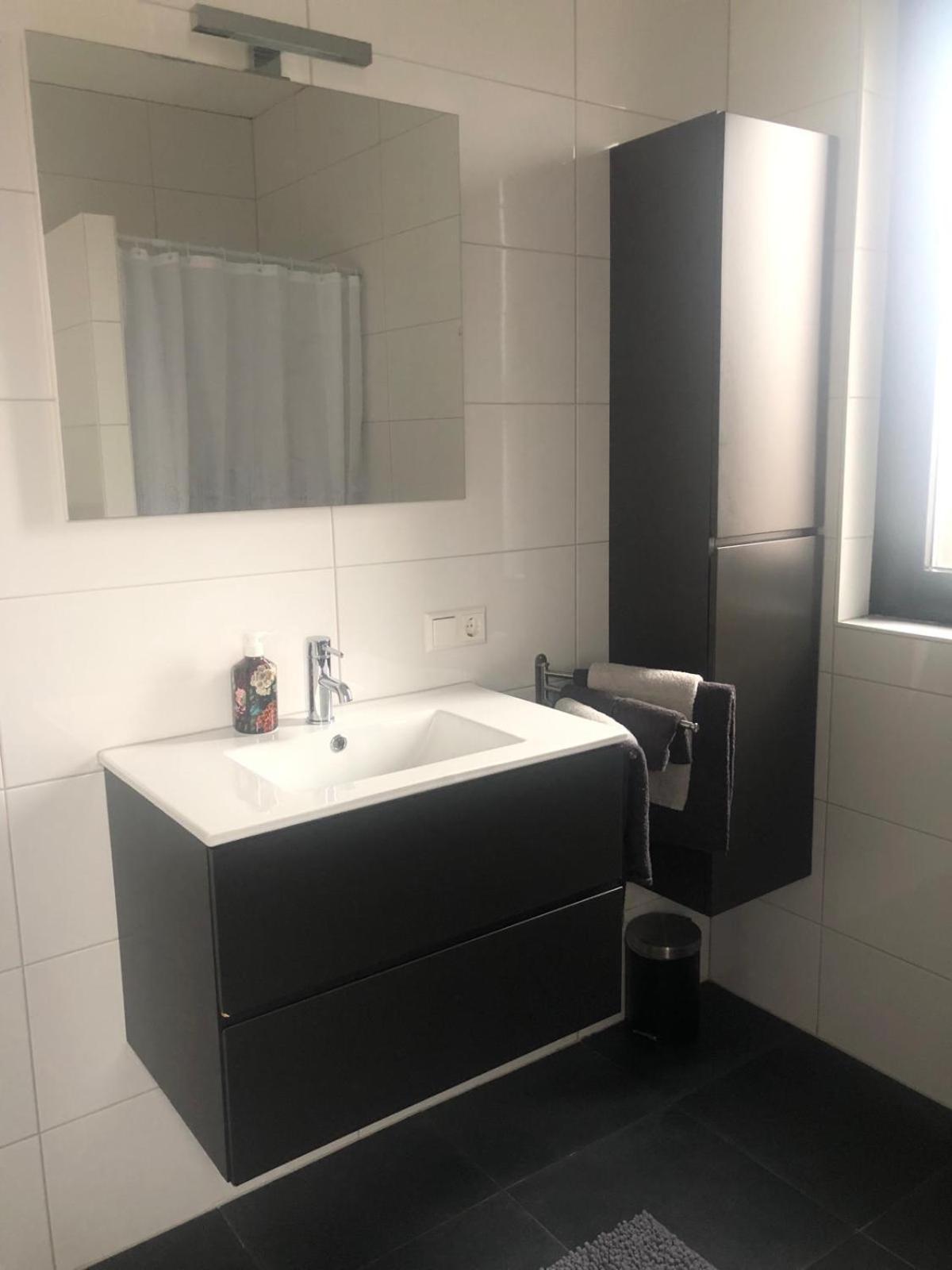 City Zen Apartment Enschede !Free Private Parking Экстерьер фото