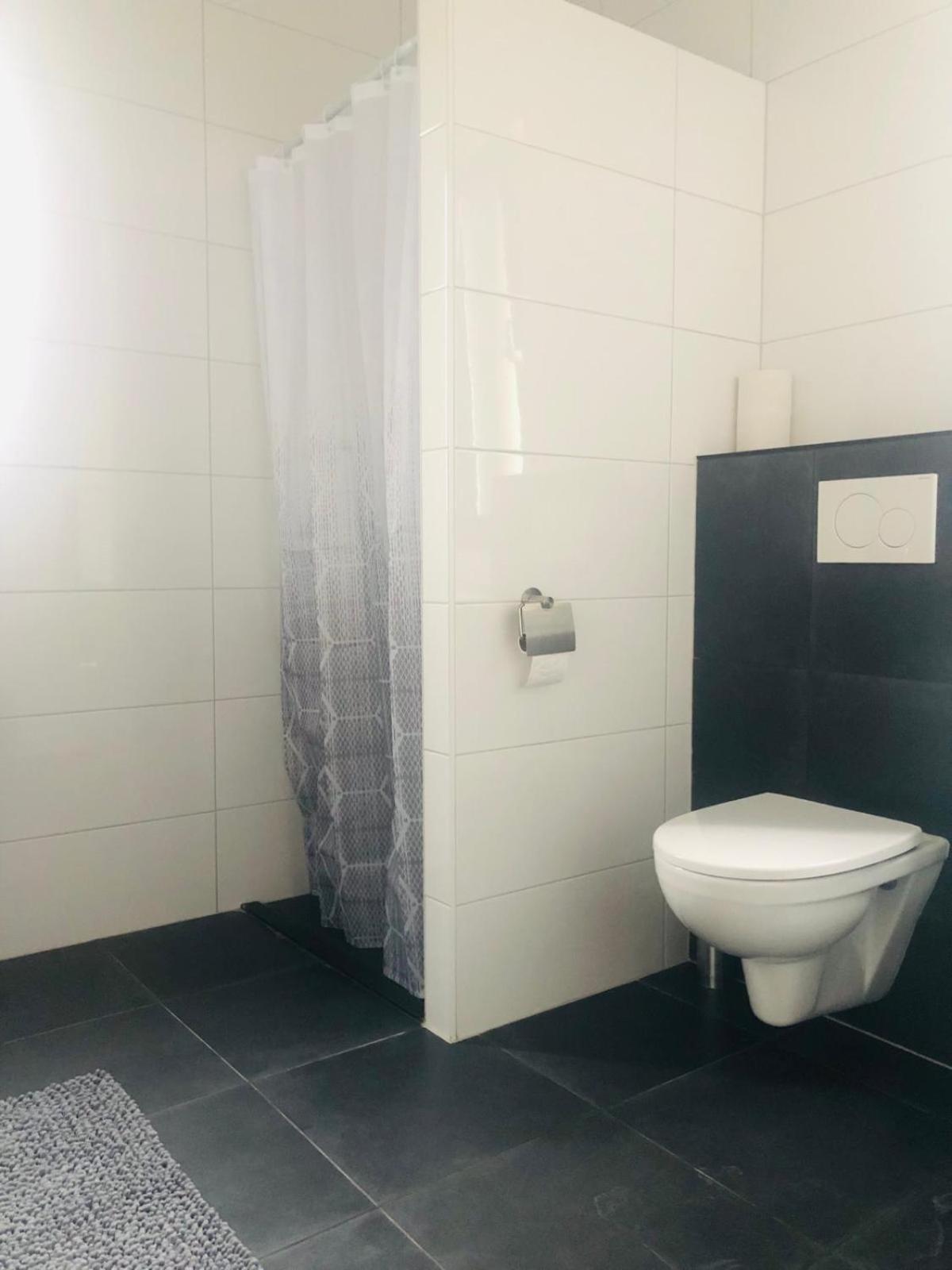 City Zen Apartment Enschede !Free Private Parking Экстерьер фото