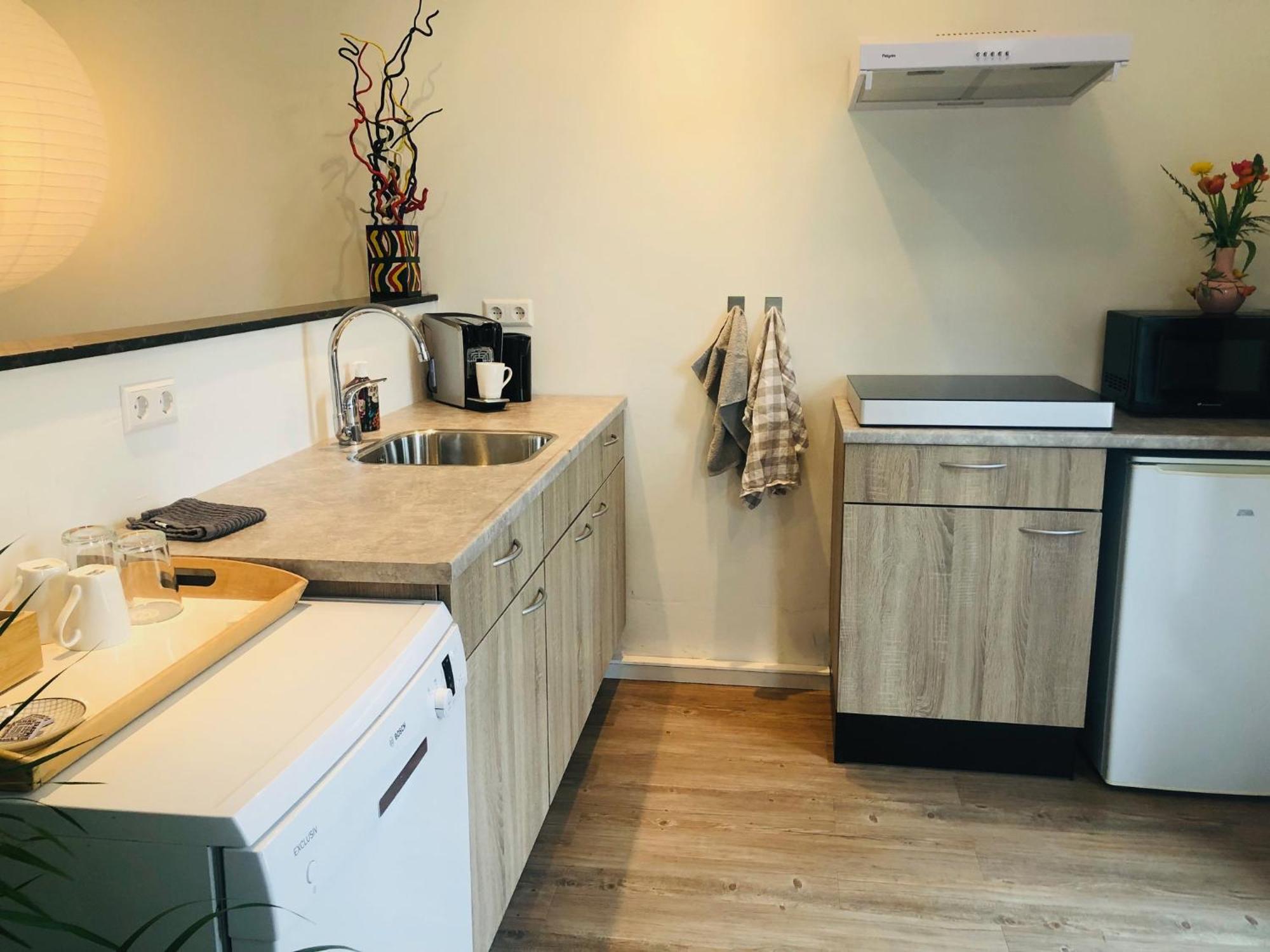 City Zen Apartment Enschede !Free Private Parking Экстерьер фото